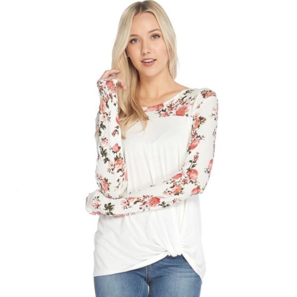 Last 1! Ivory floral color block tee 🇺🇸 - Picture 2 of 6